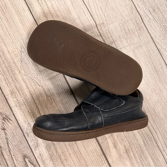 Navy Kids Shoes - Picture 3 of 5